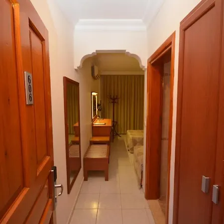 Saray Hotel 2*